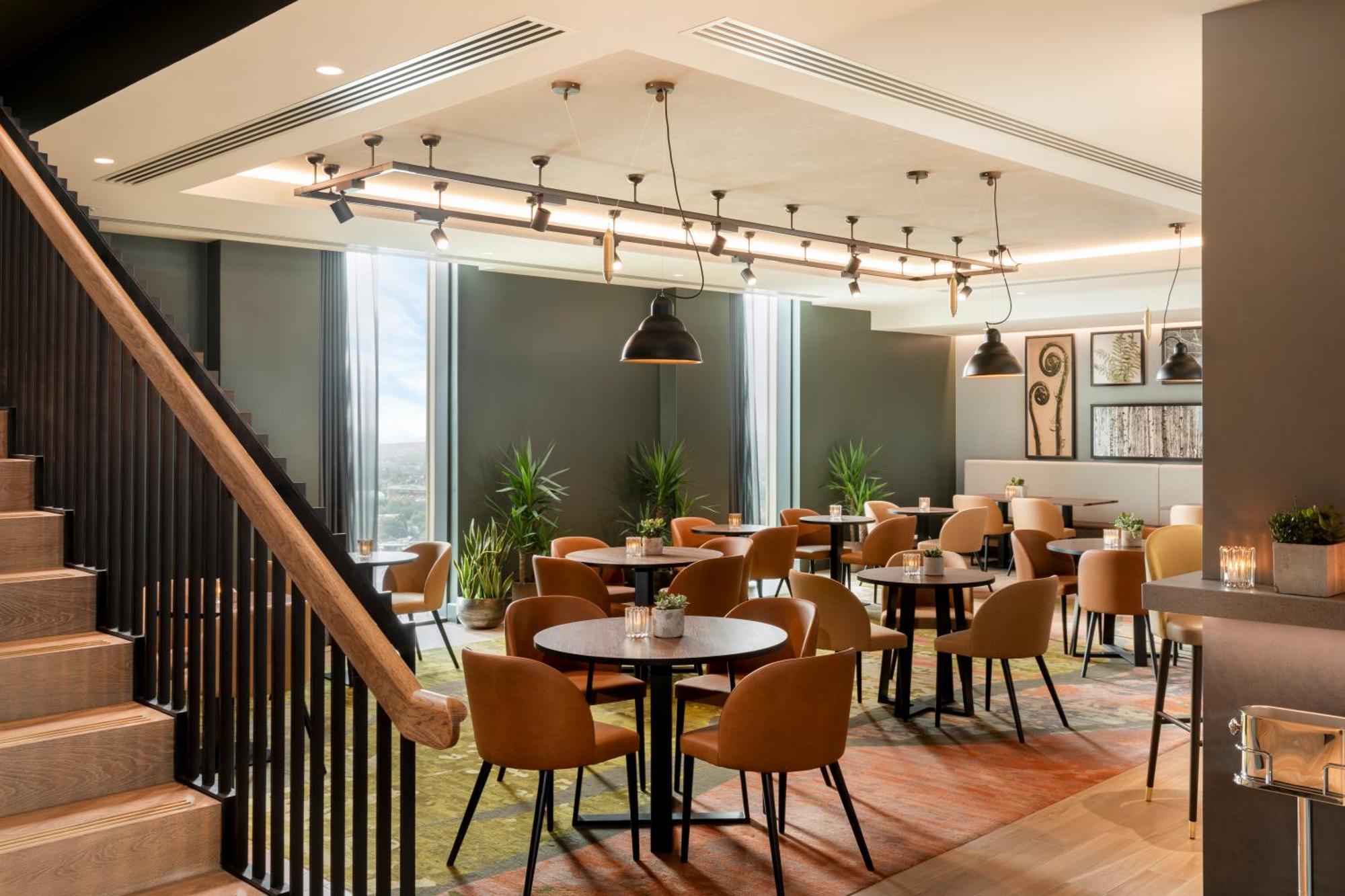 Hotel Hilton Woking Esterno foto
