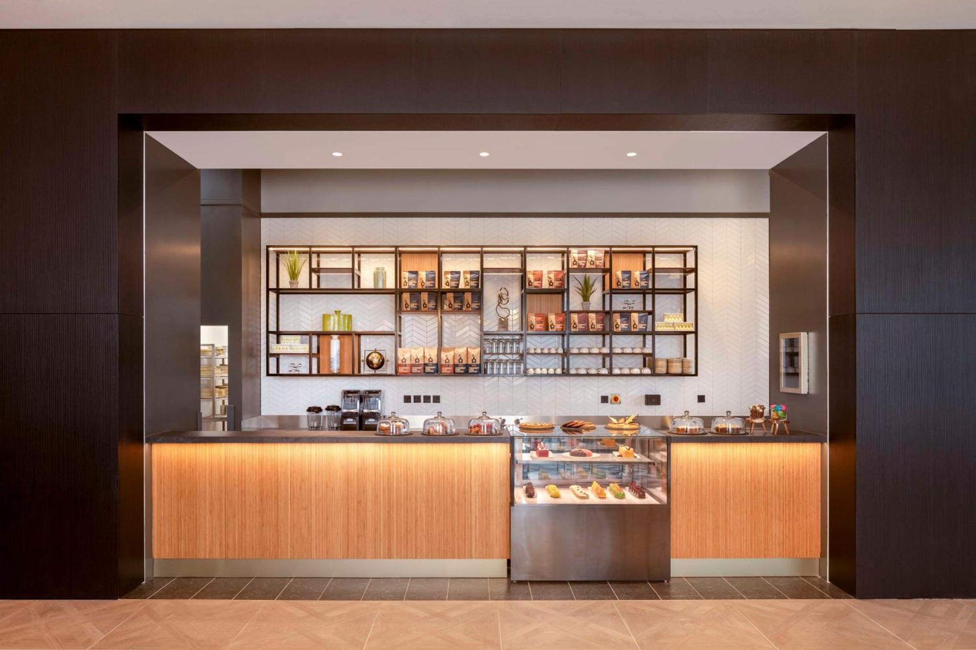 Hotel Hilton Woking Esterno foto