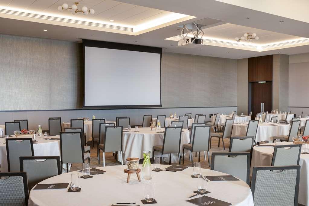 Hotel Hilton Woking Servizi foto