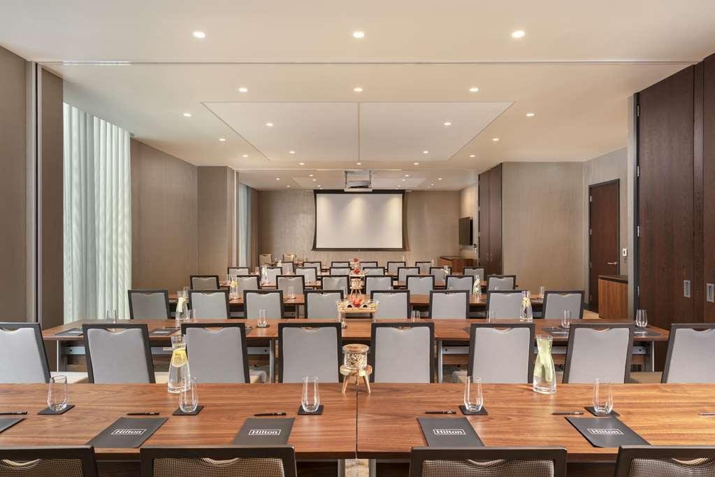 Hotel Hilton Woking Servizi foto